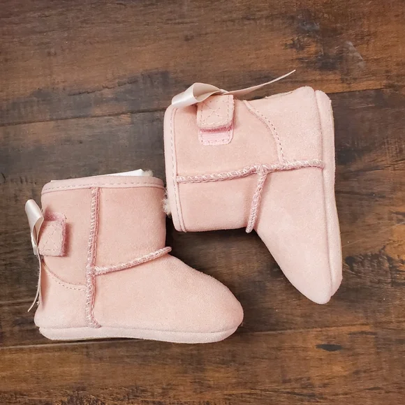 Baby Pink Jesse Bow II infant Uggs Boots in size 0/1 - Picture 4 of 7